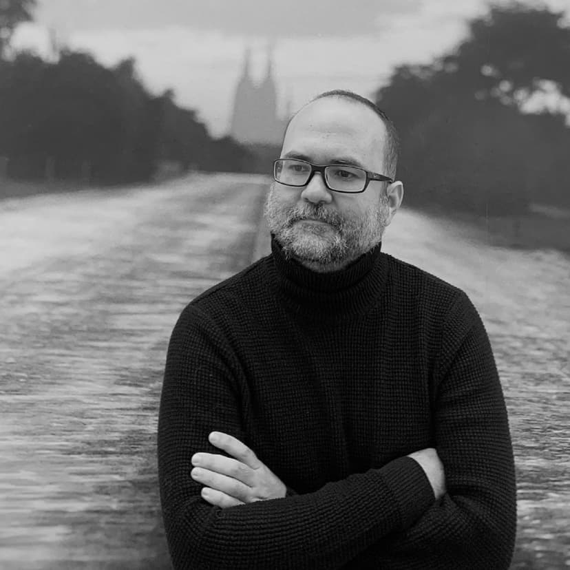 Artist's profile picture