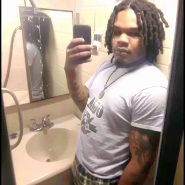 Bathroom-Selfie by Mind Wank