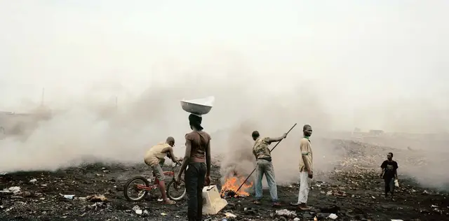 Untitled, Agbogbloshie Market, Accra, Ghana by Pieter Hugo