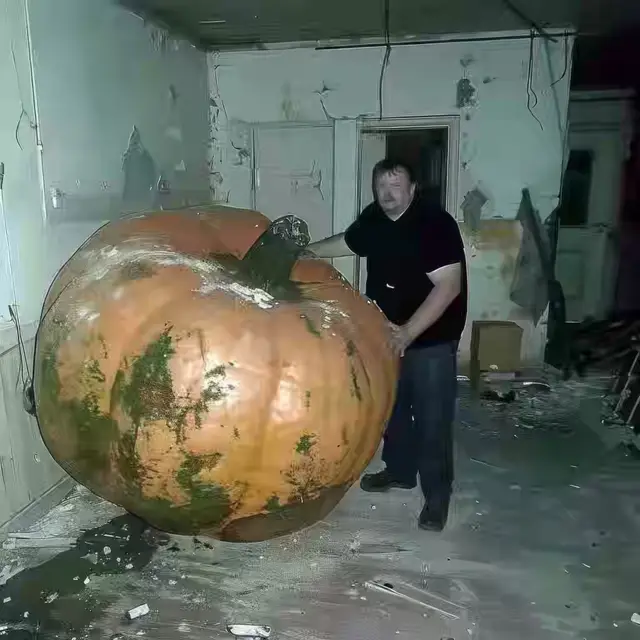 Candid-Gourd by Mind Wank