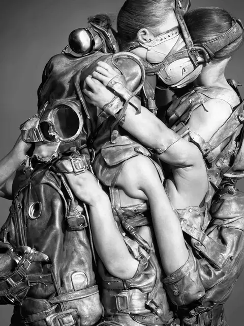 Love Bombing 01 by Iñigo Bilbao