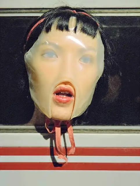 The faceless commute I by Alsoguppyme