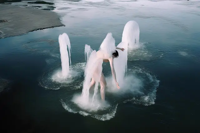 Overture 34 by Synchrodogs