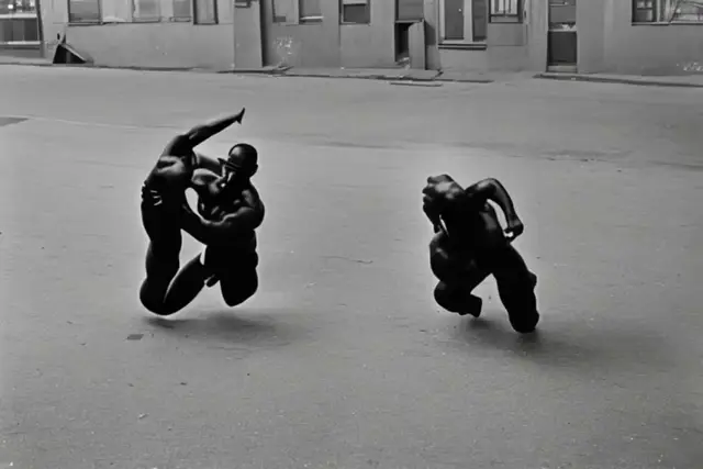 Synchronism by Objektpermanenz