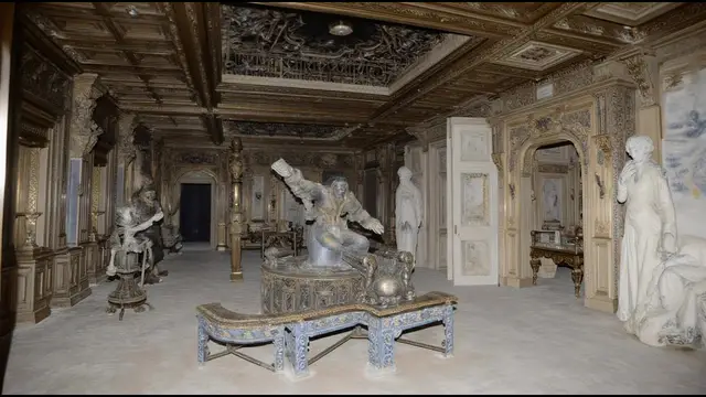 Room by Francesco D'Isa