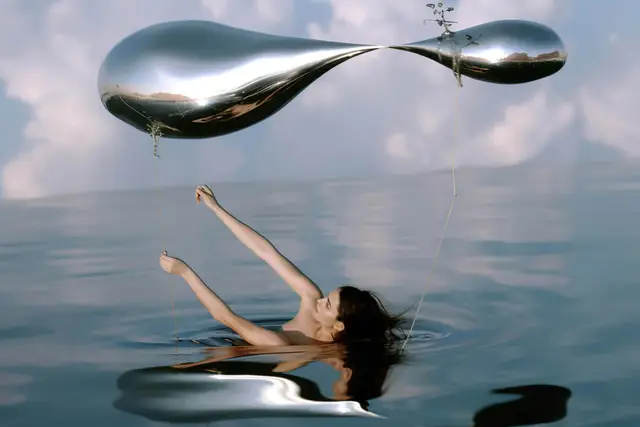 Overture 27 by Synchrodogs