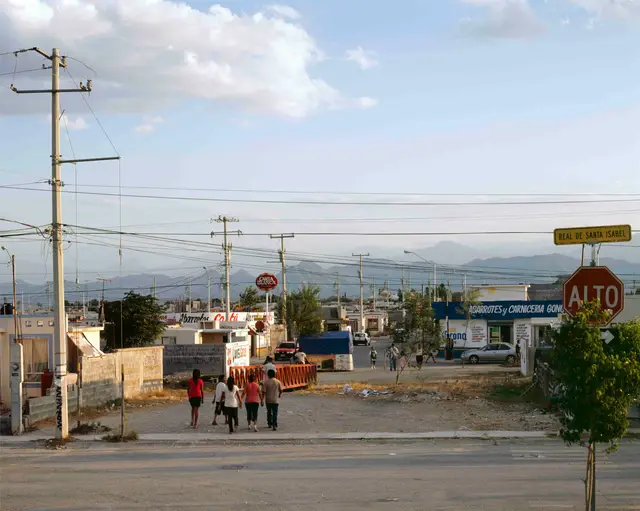 People of Suburbia #4 by Alejandro Cartagena